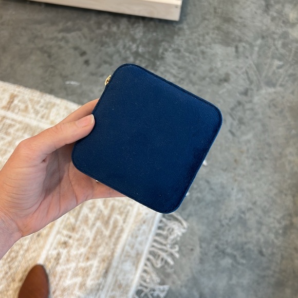 Elegant Blue Jewelry Box - Picture 5 of 6